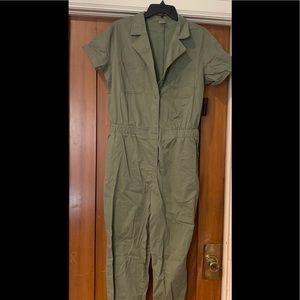 Army green jumpsuit- must have item!!!